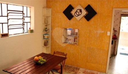 Sobrado à venda com 4 quartos, sendo 1 suíte,  em Brooklin Paulista, São Paulo, SP