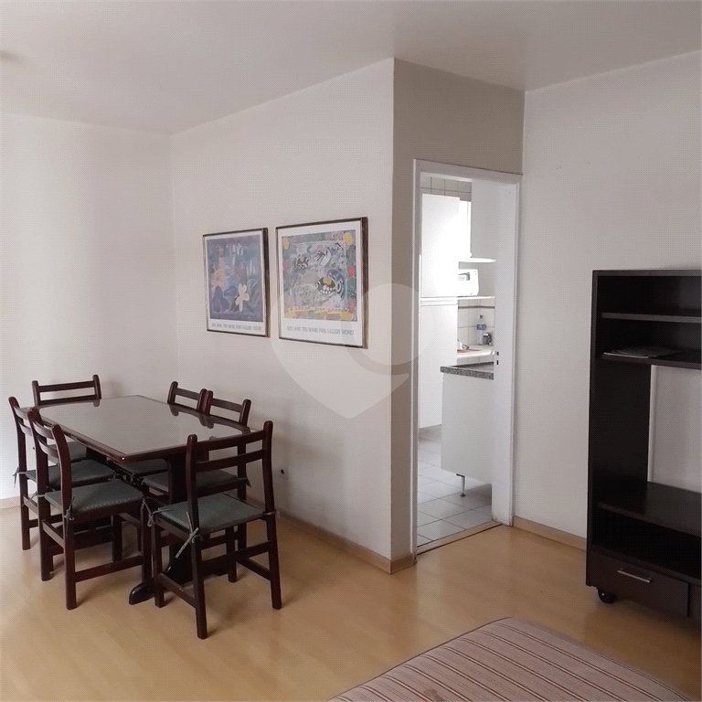 Apartamento à venda com 3 quartos, sendo 1 suíte,  em Pinheiros, São Paulo, SP