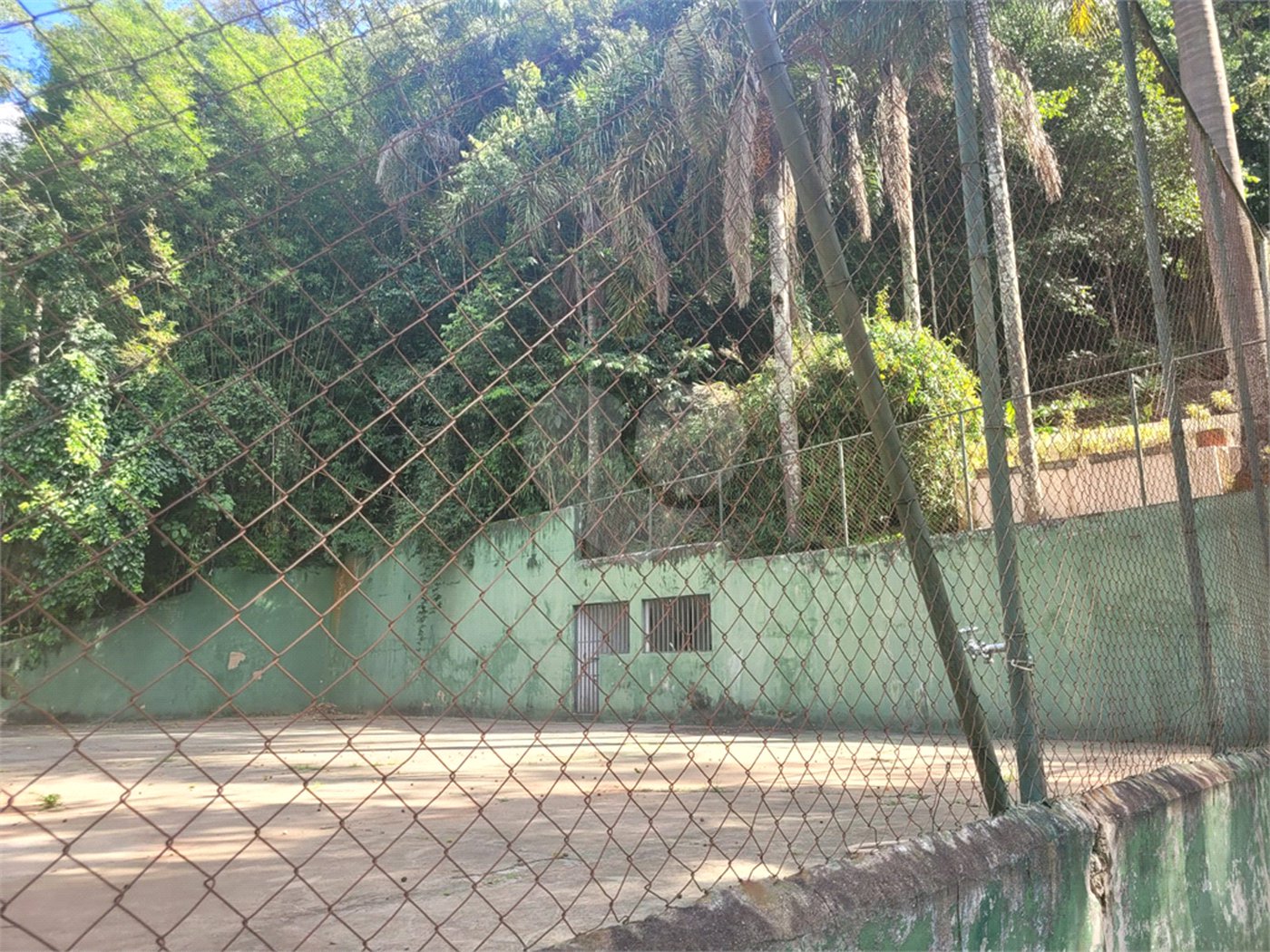 Sítio à venda com 6 quartos, sendo 3 suítes, em Serra da Cantareira, Mairiporã, SP