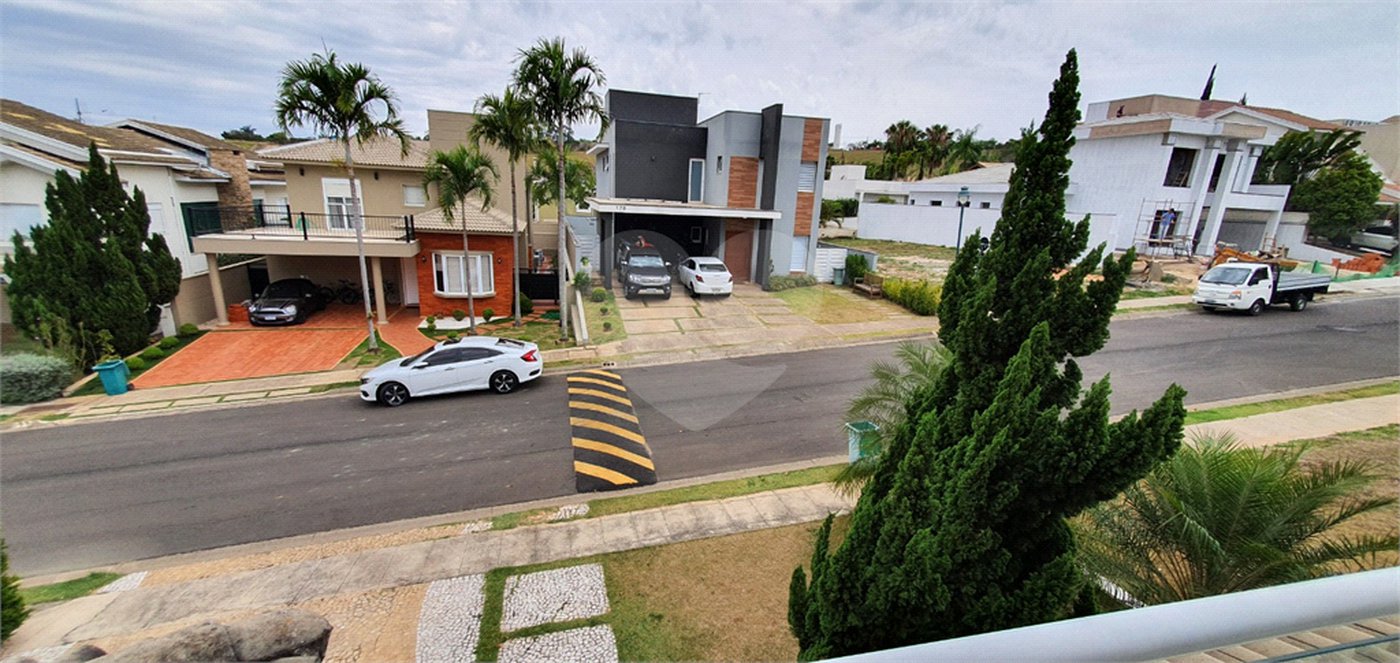 Casa à venda ou para alugar com 3 suítes no condomínio Jardim Vila Paradiso, Indaiatuba - SP