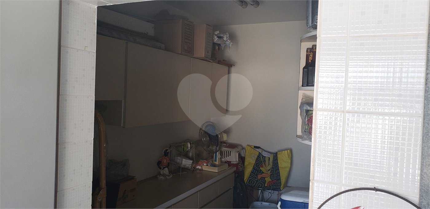 Apartamento à venda com 3 quartos, sendo 1 suíte, em Santa Cecília, São Paulo, SP