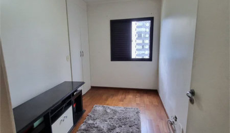 Apartamento à venda com 3 quartos, sendo 1 suíte,  em Jardim Londrina, São Paulo, SP