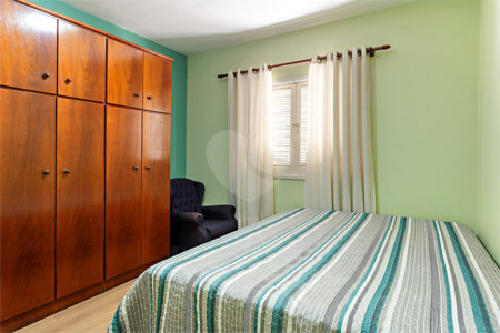 Sobrado à venda com 2 quartos, sendo 1 suíte, em Interlagos, São Paulo, SP