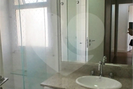 Apartamento para alugar com 3 quartos, sendo 1 suíte,  no Centro, São Bernardo do Campo, SP