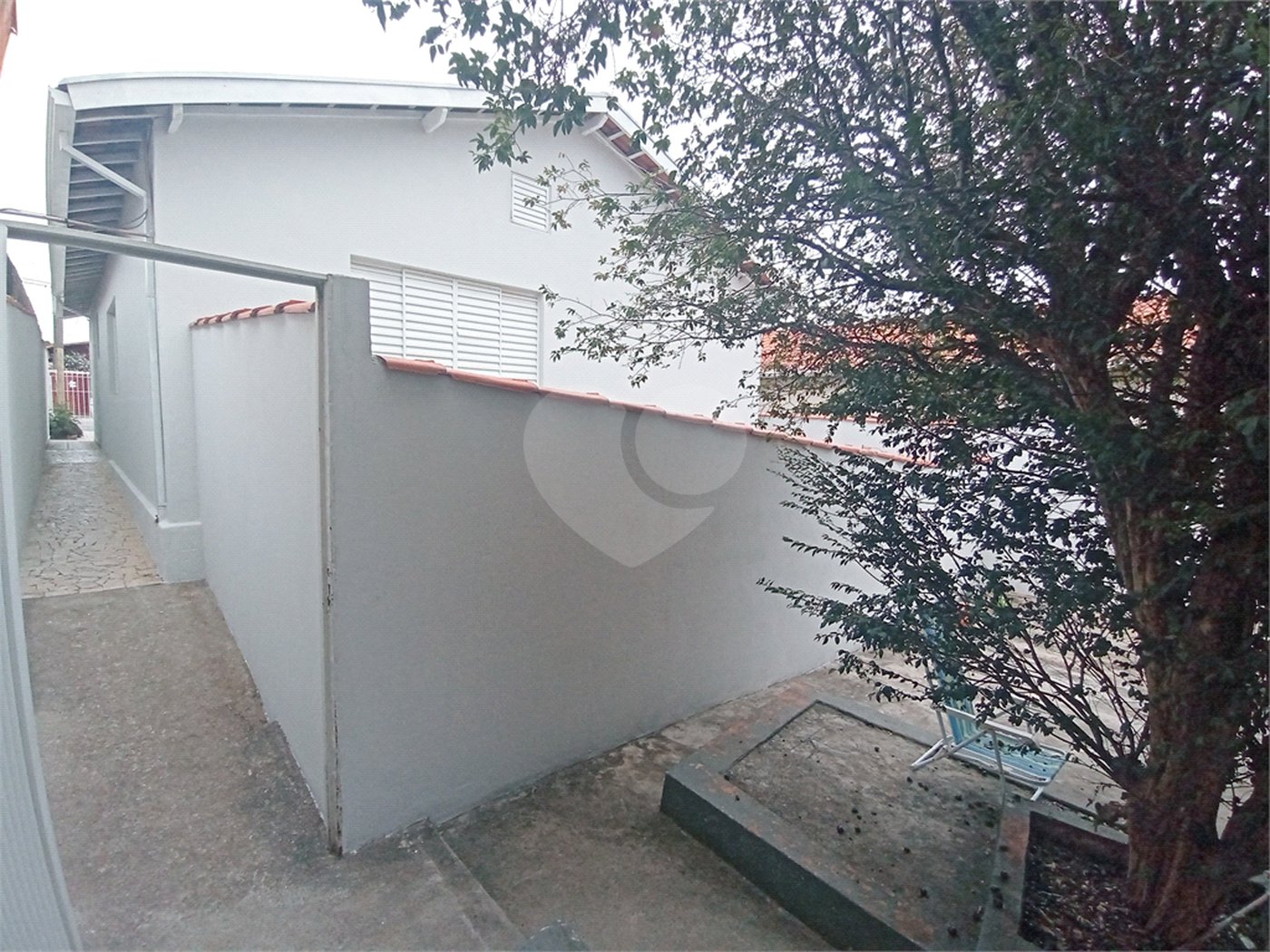 Casa à venda com 3 quartos, sendo 1 suíte,  no Centro, Vinhedo, SP