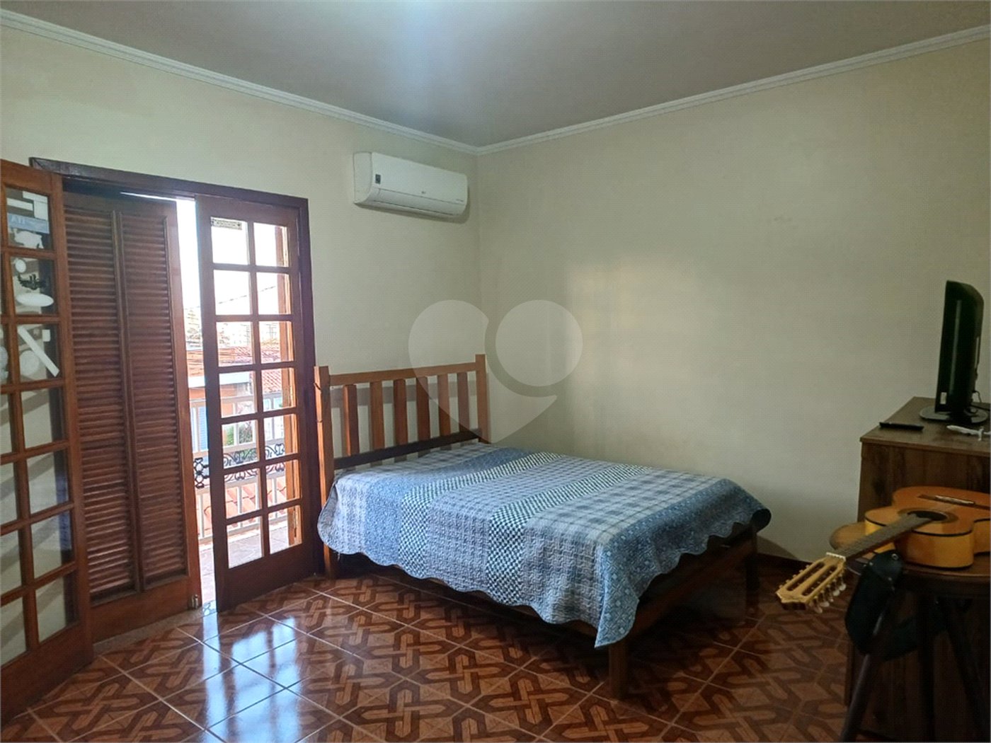 Sobrado à venda com 3 quartos, sendo 1 suíte, em Jardim Regina, Indaiatuba, SP