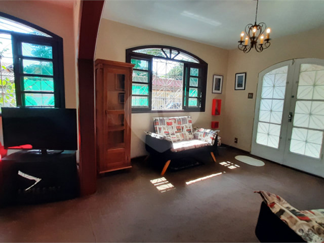 Casa Térrea à venda com 4 quartos, sendo 2 suítes,  em Santo Amaro, São Paulo, SP