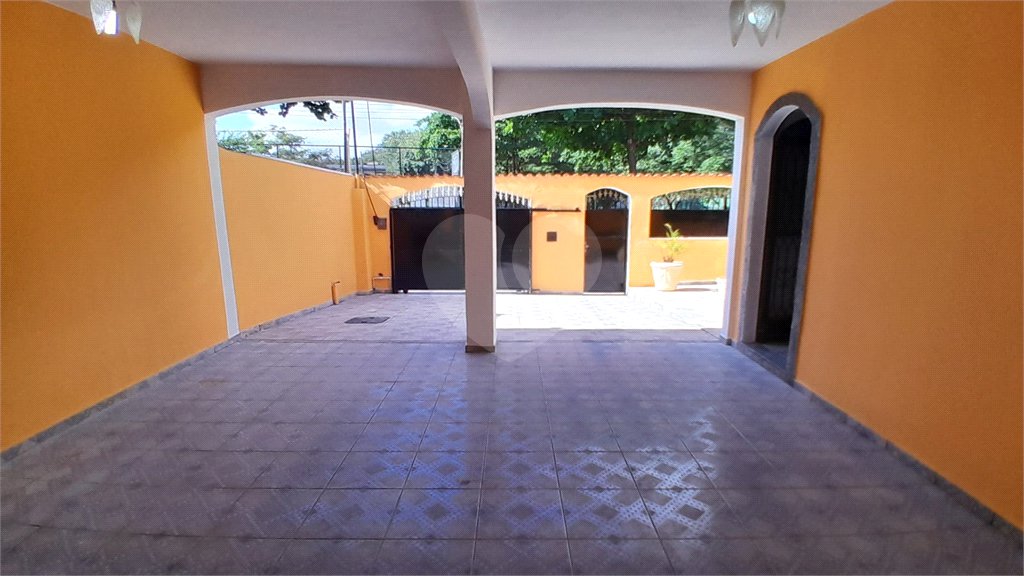 Casa à venda com 3 quartos, sendo 1 suíte, em Campo Grande, Rio de Janeiro, RJ