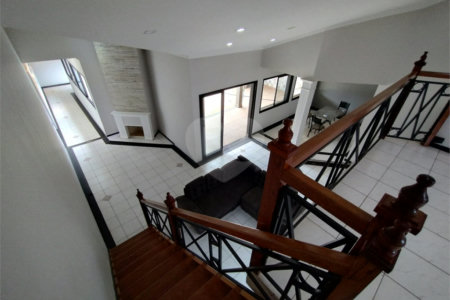 Casa à venda com 2 suítes em Vila Oliveira, Itapetininga, SP