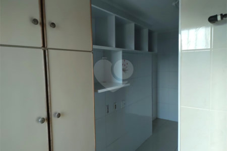 Apartamento à venda com 3 quartos em Cambuci, São Paulo, SP