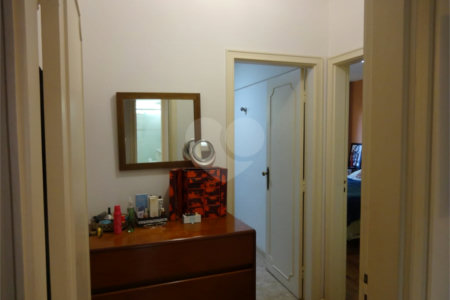 Casa à venda com 5 quartos, sendo 2 suítes,  em Vila Oliveira, Mogi das Cruzes, SP