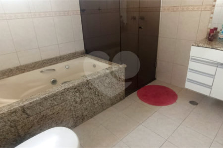 Sobrado à venda com 3 suítes em Vila Mazzei, São Paulo, SP