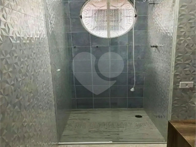 Sobrado à venda com 3 quartos, sendo 1 suíte,  em Vila Constança, São Paulo, SP