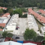 Casa à venda com 3 quartos, sendo 1 suíte, no condomínio Villaggio Viana, Cotia - SP