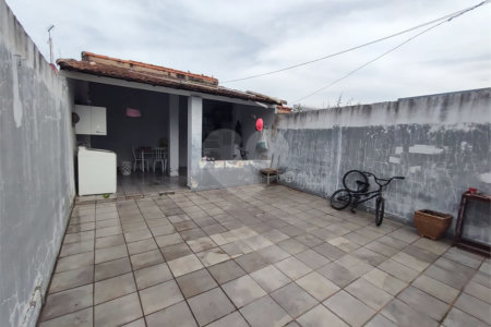 Casa à venda com 3 quartos, sendo 1 suíte,  em Vila Regina, Itapetininga, SP