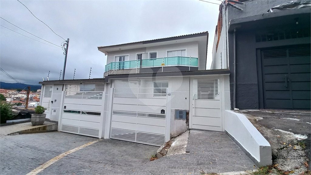 Sobrado à venda com 3 suítes em Vila Nova Mazzei, São Paulo, SP