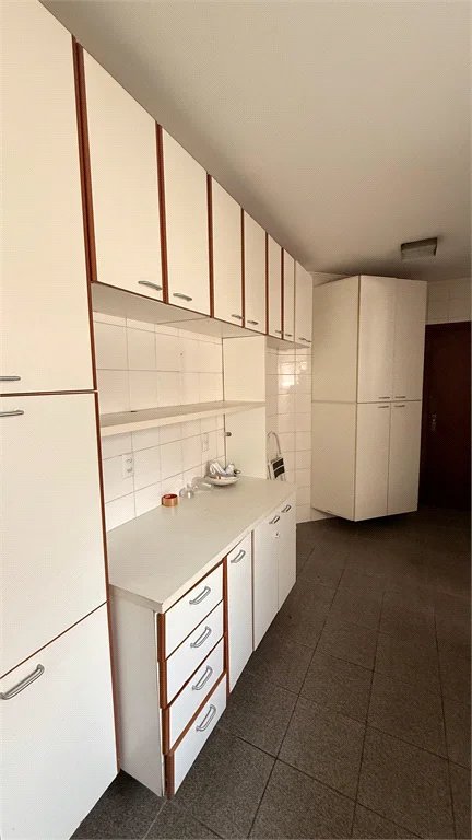 Apartamento à venda com 3 quartos, sendo 1 suíte, em Vila Andrade, São Paulo, SP