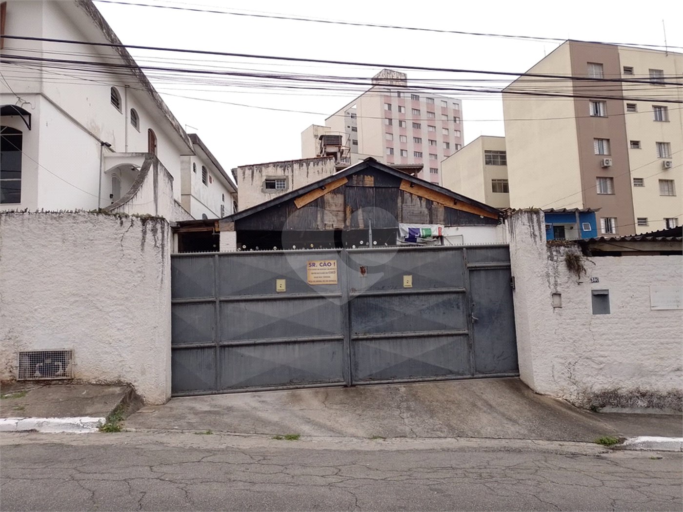 Sobrado à venda com 8 quartos, sendo 3 suítes, em Tucuruvi, São Paulo, SP