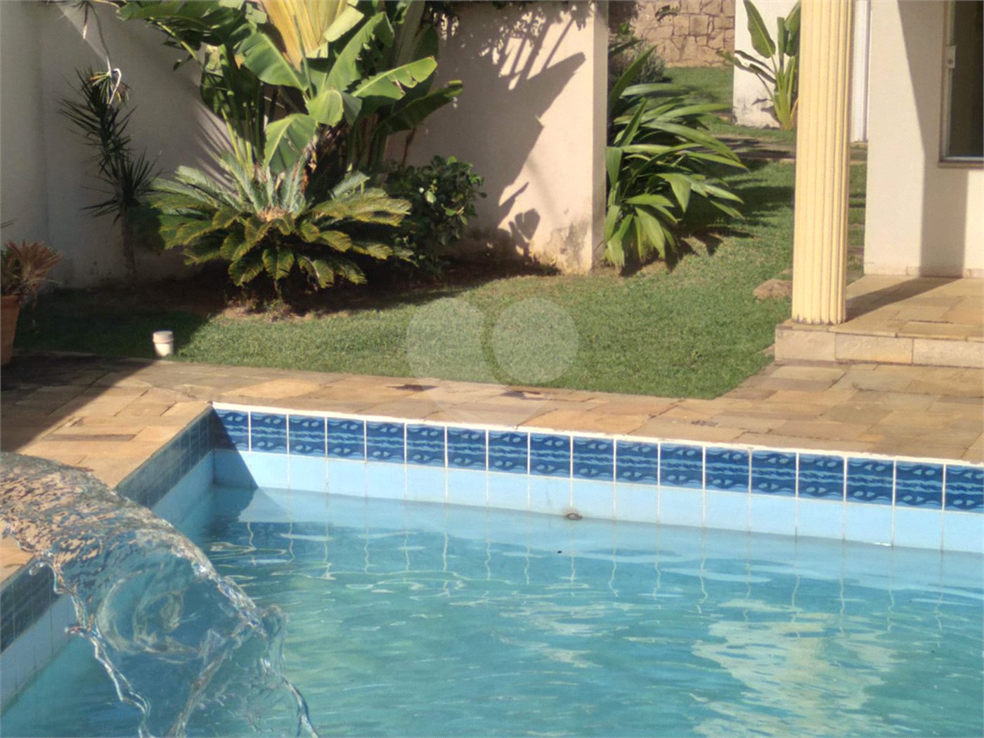 Casa à venda com 4 suítes no condomínio Estância Marambaia, Vinhedo - SP