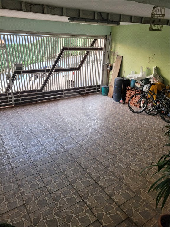 Sobrado à venda com 3 quartos em Vila Marari, São Paulo, SP