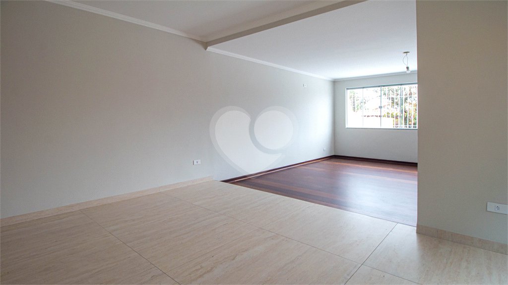 Sobrado à venda com 4 quartos, sendo 1 suíte, em Jardim Peri Peri, São Paulo, SP