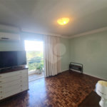 Apartamento à venda com 3 quartos, sendo 2 suítes, em Alto da Boa Vista, São Paulo, SP