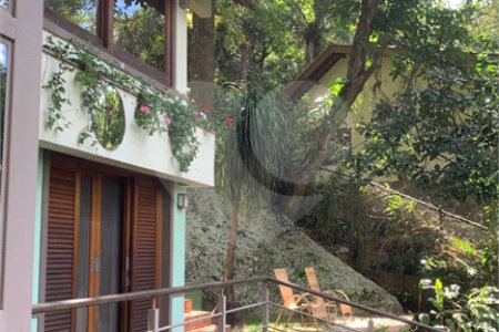 Casa à venda com 4 quartos, sendo 3 suítes, em Residencial Parque Itapetinga, Atibaia, SP