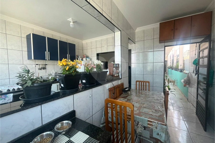 Casa à venda com 3 quartos em Campo Limpo, São Paulo, SP