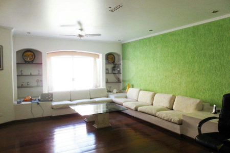Sobrado à venda ou para alugar com 4 quartos, sendo 1 suíte, em Alto da Boa Vista, São Paulo, SP