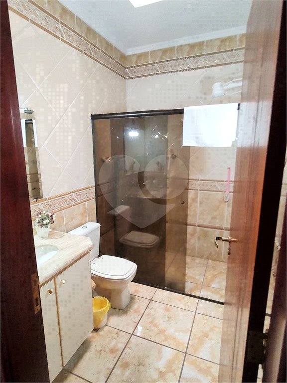 Casa à venda com 5 suítes no condomínio Estância Marambaia, Vinhedo - SP