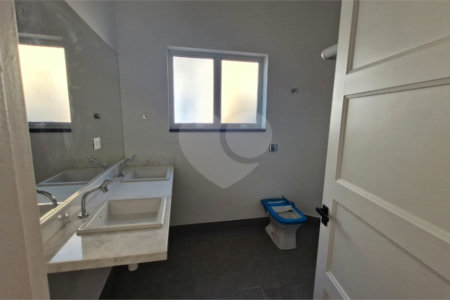 Casa à venda com 2 quartos no condomínio Chácara das Rosas, São Paulo - SP