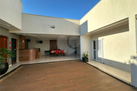 Casa à venda com 3 suítes em Cidade Jardim, Araraquara, SP