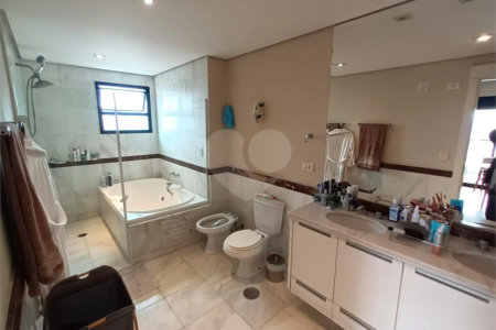 Apartamento à venda com 4 suítes em Santo Amaro, São Paulo, SP
