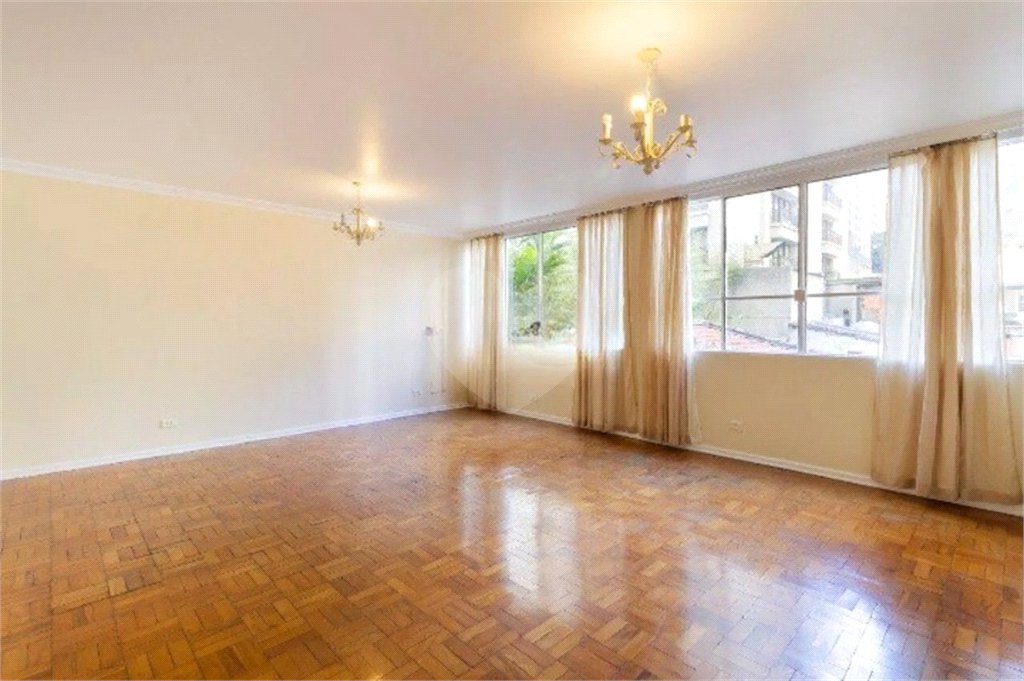 Apartamento à venda com 4 quartos, sendo 1 suíte, em Jardim Paulista, São Paulo, SP