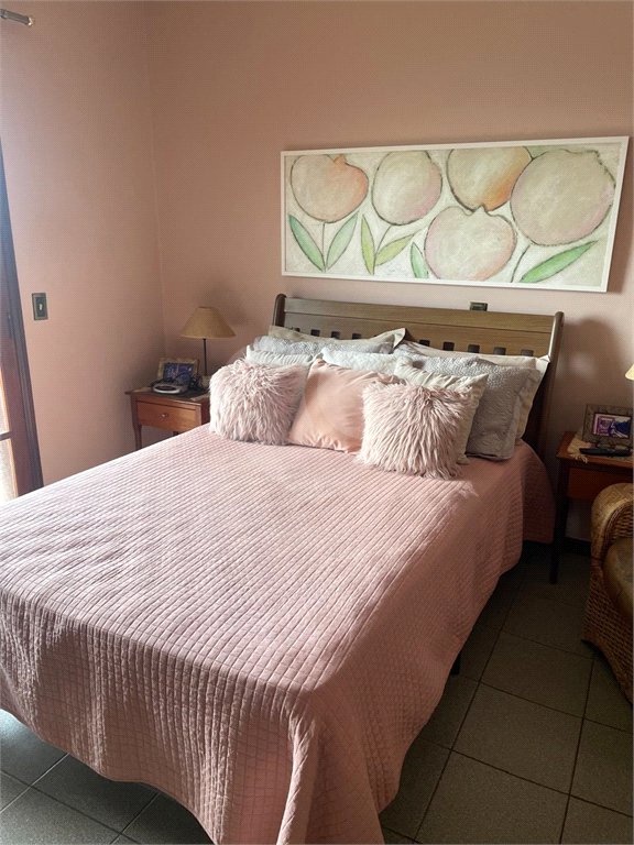 Casa à venda com 7 quartos, sendo 2 suítes, no condomínio São Joaquim, Vinhedo - SP