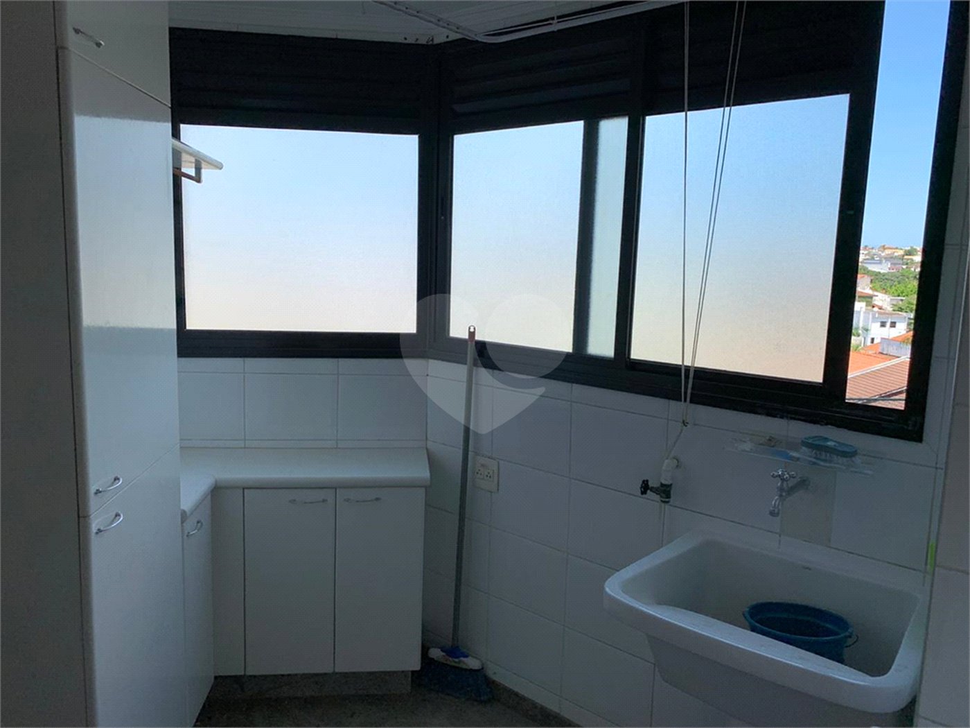 Duplex à venda com 3 quartos, sendo 2 suítes,  em Jardim Armênia, Mogi das Cruzes, SP
