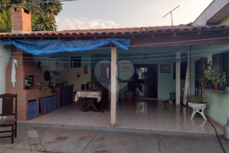 Casa térrea no Jardim Santa Felícia