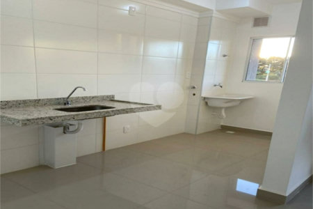 Apartamento no Residencial Flor de Liz