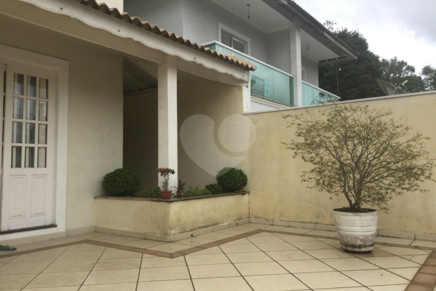 Sobrado à venda com 3 suítes em Tremembé, São Paulo, SP