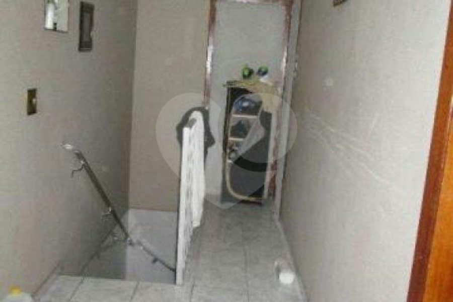 Sobrado à venda com 4 quartos, sendo 2 suítes, em Parque Edu Chaves, São Paulo, SP