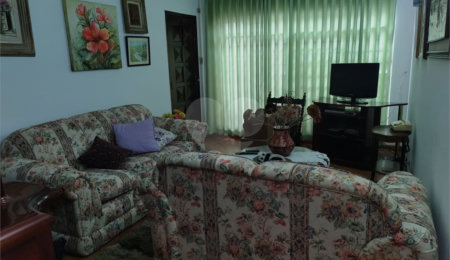 Sobrado à venda com 2 quartos, sendo 1 suíte,  em Campo Limpo, São Paulo, SP