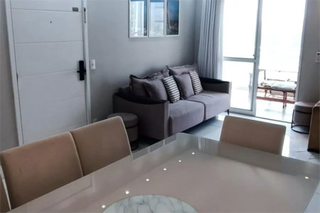 Apartamento à venda com 3 quartos, sendo 1 suíte,  em Jardim Vazani, São Paulo, SP
