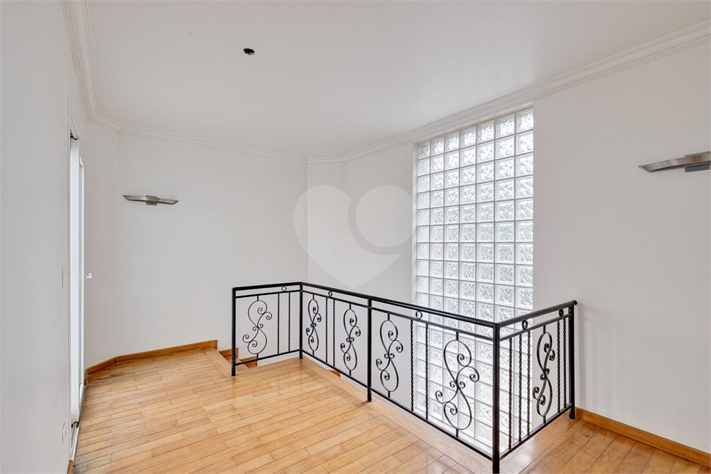 Casa à venda com 4 suítes no condomínio Solar Andaluz, São Paulo - SP
