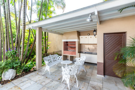 Casa de Vila à venda com 3 quartos, sendo 1 suíte, em Alto da Boa Vista, São Paulo, SP