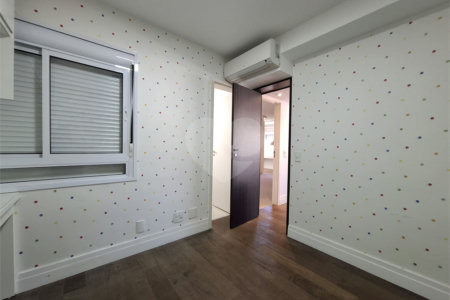 Apartamento à venda com 3 suítes em Vila Ipojuca, São Paulo, SP
