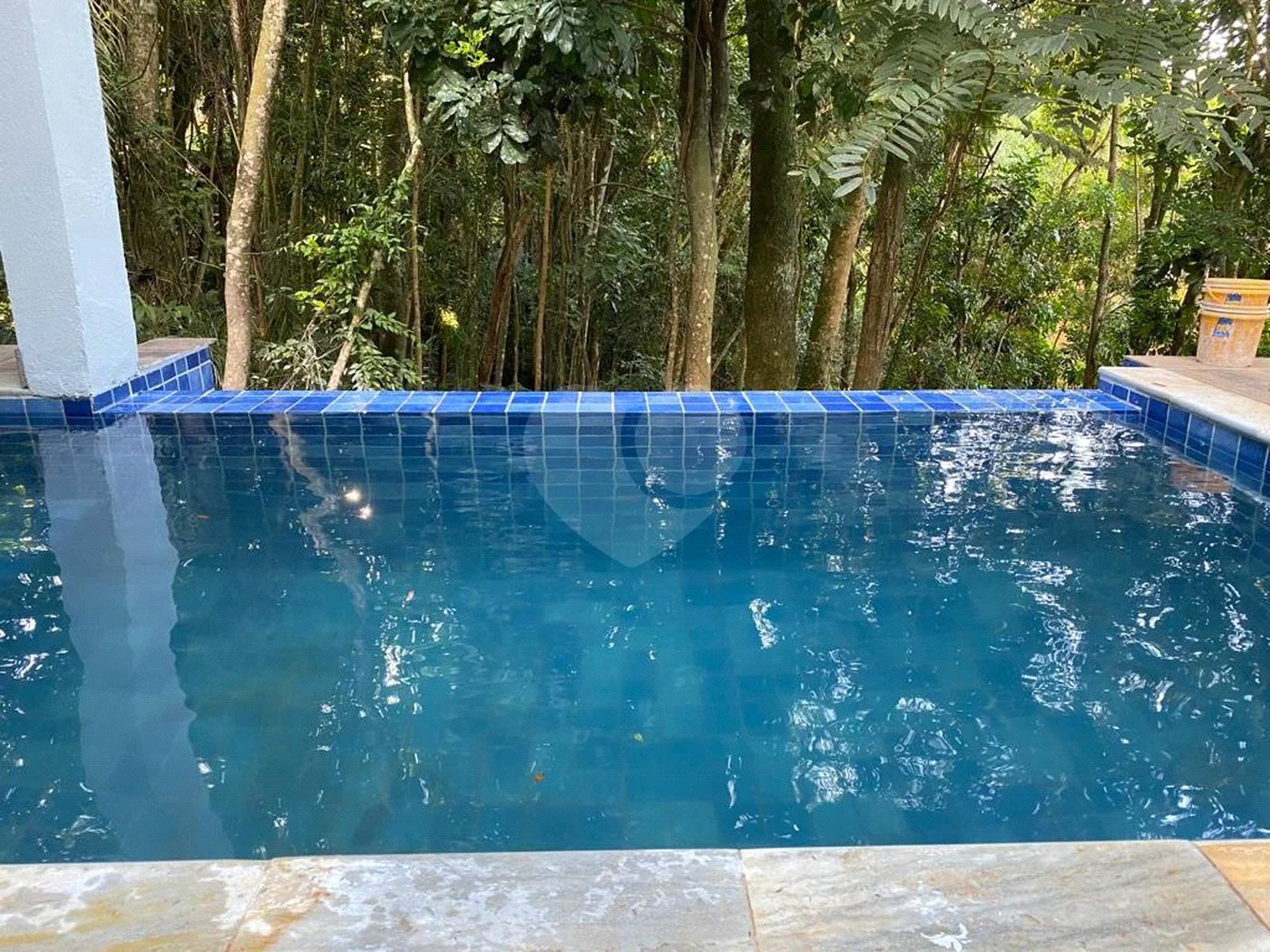 Casa à venda ou para alugar com 5 quartos, sendo 4 suítes, no condomínio Associação Reserva das Hortênsias, Mairiporã - SP