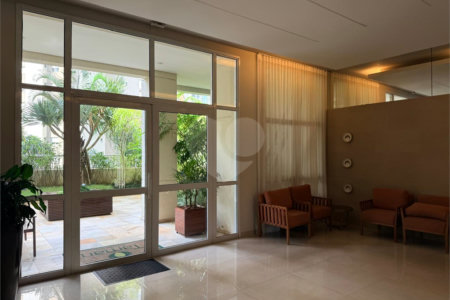 Apartamento à venda com 3 suítes em Vila Andrade, São Paulo, SP