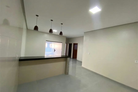 Casa à venda com 3 quartos, sendo 1 suíte,  em Catumbi, Balsas, MA