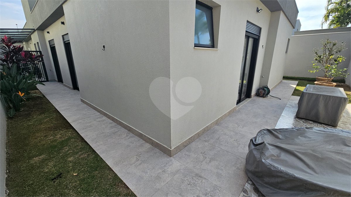 Casa à venda com 4 suítes no condomínio Residencial Helvetia Park, Indaiatuba - SP
