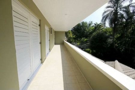 Casa à venda com 3 quartos, sendo 2 suítes,  em Vila Tramontano, São Paulo, SP